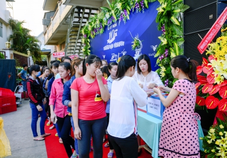 Sảnh vào tiệc kỷ niệm