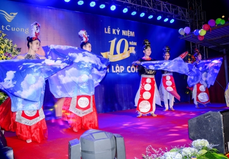 Buổi biểu diễn văn nghệ chuyên nghiệp tại Event